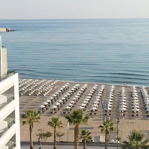 Aquila Porto Otel